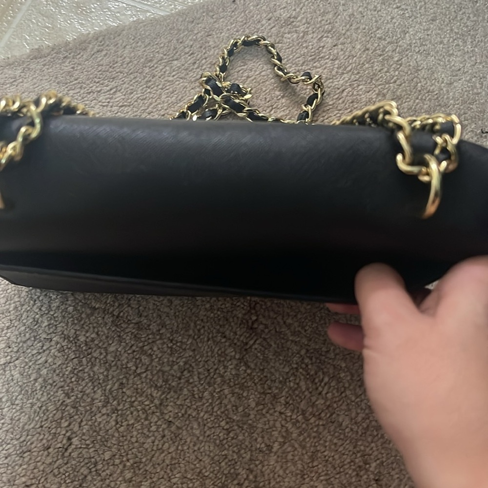Tory Burch - Picture 3 of 5